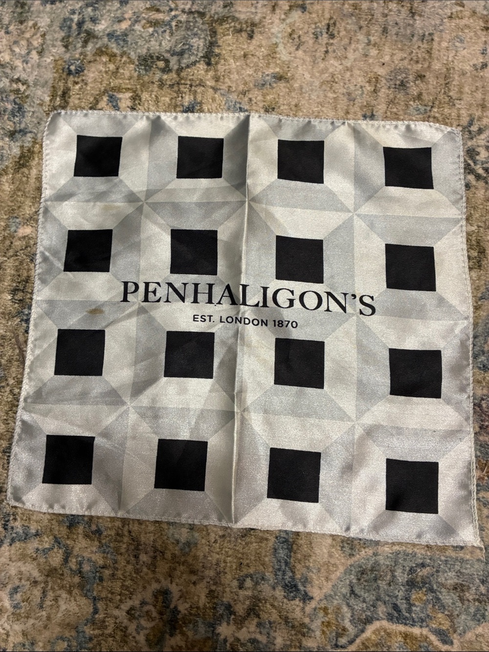 Penhaligon's Geometric Silk Accent Pocket Square in Black and Silver